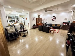 Bayfront Avenue (D1), Terrace #506435191